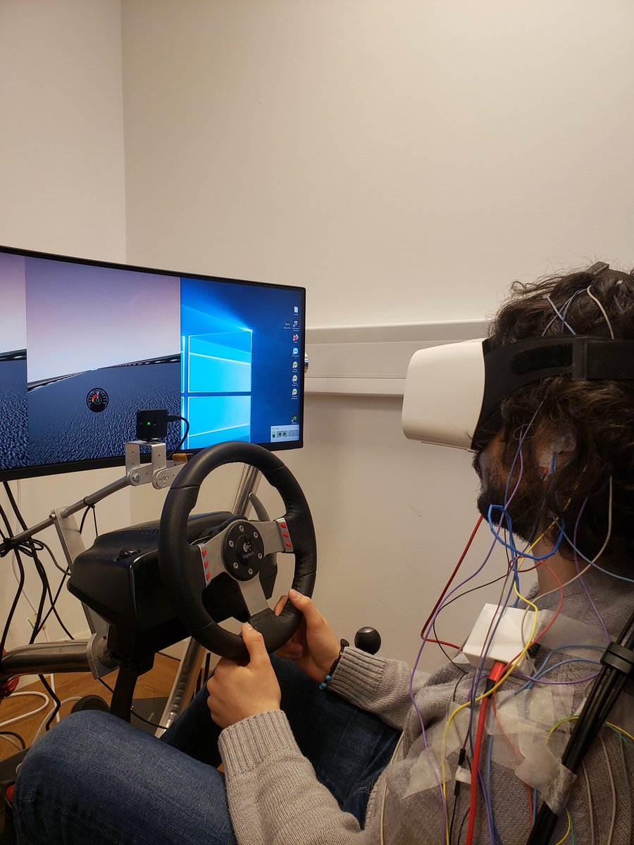 metin_yarici's tweet photo. New study on wearable/Hearable brain and vital signs monitoring in a driving simulator environment. Recording in process 👍 @imperialcollege #wearables #hearables #EEG #earEEG https://t.co/VxL0XoWQsu