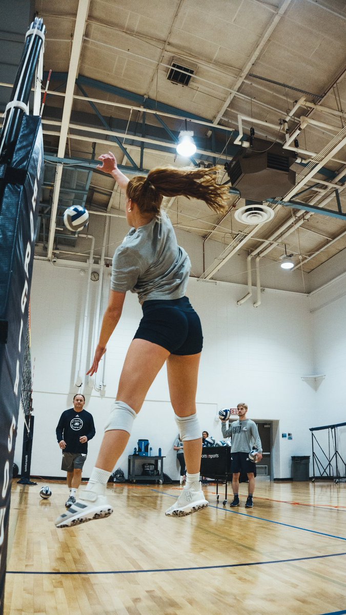 hunterneel_'s tweet image. Jumpman Jumpman Jumpman 🏐