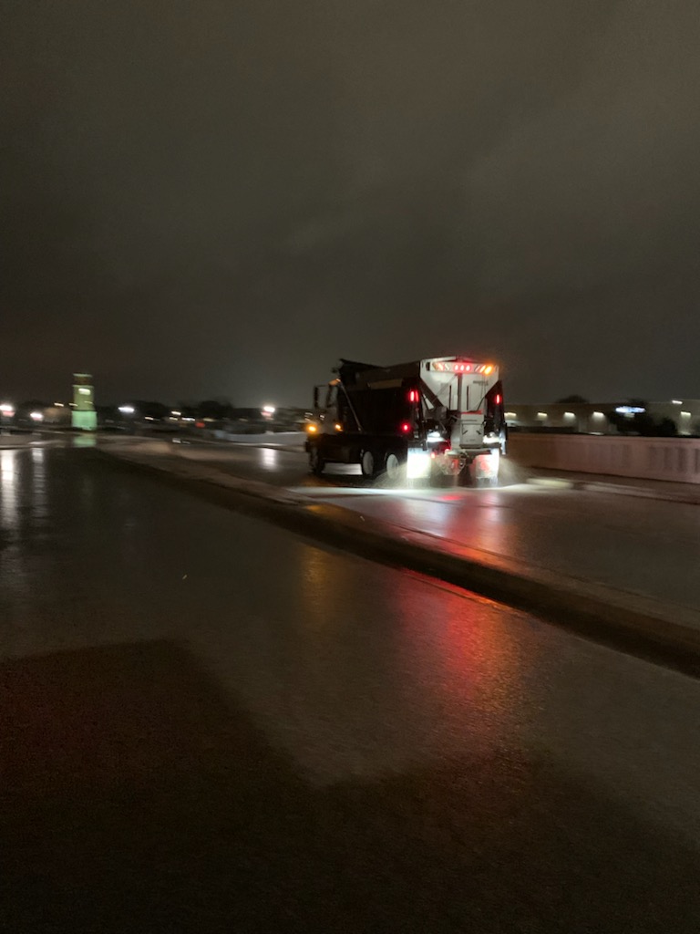 CedarParkTX's tweet photo. Good morning! Our crews have been working around the clock to help keep you safe during this icy weather but please stay home if possible. We'll keep you updated today. ICYMI, here's a link to the CP Pulse we sent out yesterday:  https://t.co/JnDGTFZB8Q.  Stay warm, Cedar Park! https://t.co/nKpOMuTquc