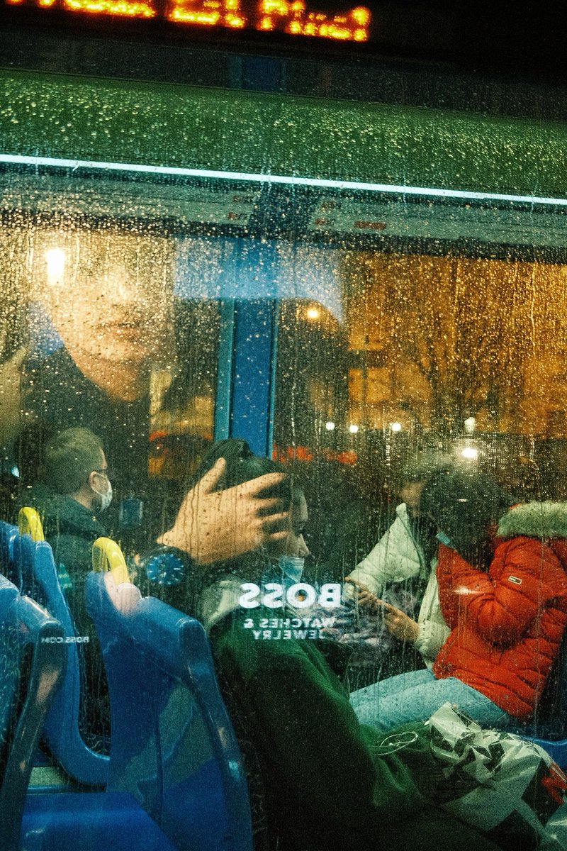 Darjami3's tweet photo. Reflection series

#streetphotography #reflectionstories #womenstreetphotographers #streetphotographer #REFLECTION https://t.co/rXdLv8iu6n
