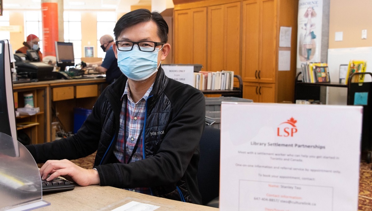 We continue to provide free, online newcomer programs and settlement services during the pandemic. Our Library Settlement Partnerships workers are available to help you through phone and email. Reach out today: ow.ly/VuLQ50HBMcq