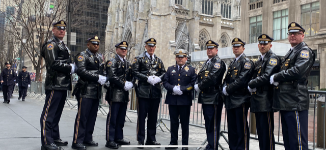 PPDRecruitTrng's tweet photo. Members of the Philadelphia Police Honor Guard stand shoulder to shoulder with members of the NYPD at the funeral services of Detective Wilbert Mora.  Rest In Eternity. https://t.co/iTaM2fhx0c