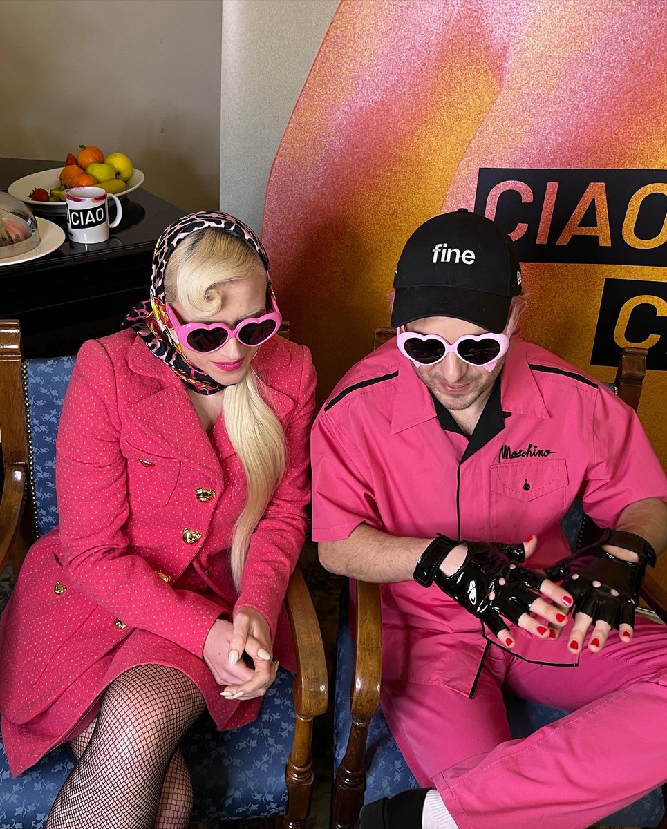 LRDLofficial's tweet photo. Non siamo due, siamo tanty. https://t.co/5y4Ud0QLPr