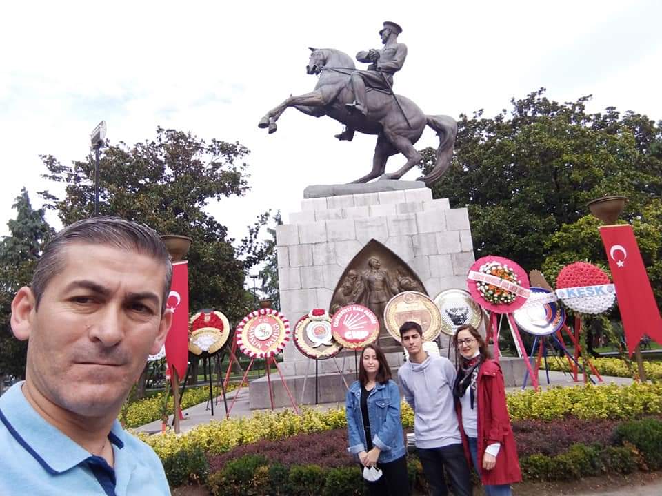 Şehrimizin simgesi Onur Anıtımıza yapılan saldırı girişimini yürekten kınıyorum. Atatürk'ün şehri Samsun, bu saygısız provakasyona gereken tepkiyi anında göstererek, değerine olan saygısını ve sahiplenme duygusunu net bir şekilde göstermiştir. Başaramayacaksınız! 🇹🇷