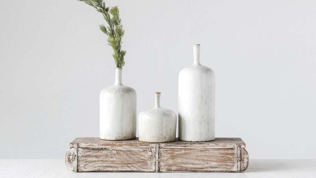 Accessory check. Looking for that perfect little something for the kitchen nook or those floating shelves. New arrivals in home décor are in!