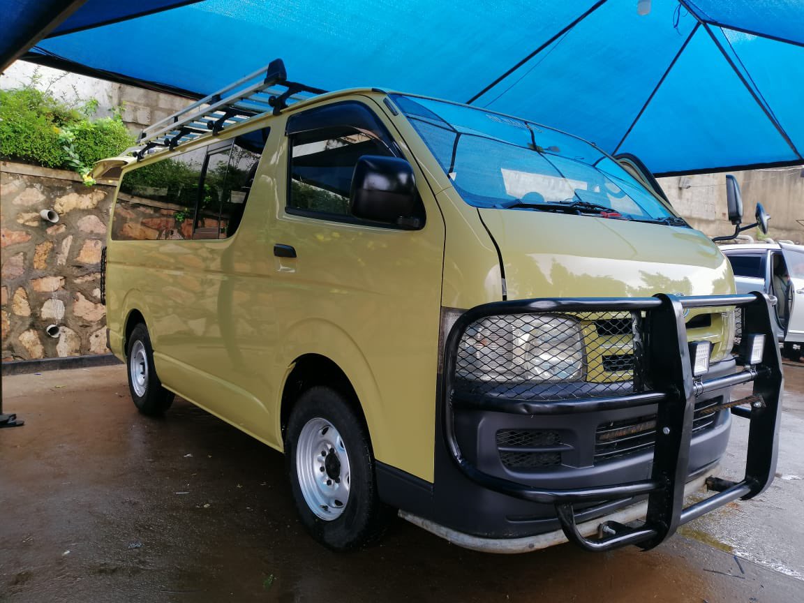 EyalamaS's tweet photo. We here to ease your travel in Uganda… book any kind of ride with us 
☎️ 0781087669(WhatsApp) https://t.co/RnaV8LBYKy