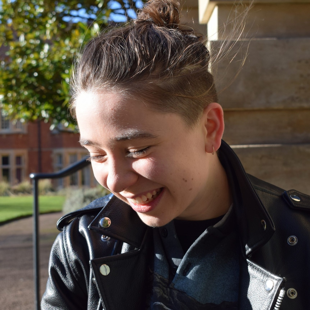 soundandmusic's tweet image. #ComposerCurator applications opened last week 🥳

In 2019 Rufus took part and developed the OVER/AT series, a platform for trans and non-binary folks to speak for themselves, rather than through the eyes of the cisgender arts and media

More about Rufus: l8r.it/53Fq