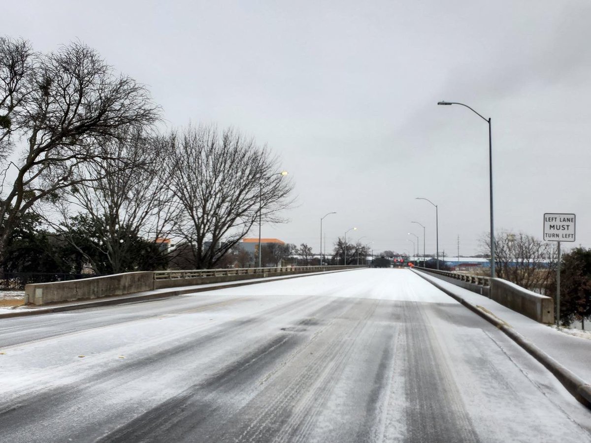 cityofwaco's tweet photo. Please don’t travel if you don’t have to, Waco. One of our crews sent these pictures in &amp; conditions are very slick out there as sleet continues. If you come to traffic light that’s out, treat it as a four-way stop. Be safe &amp; a big thank you to our crews working today. https://t.co/MDRbXAmmWt