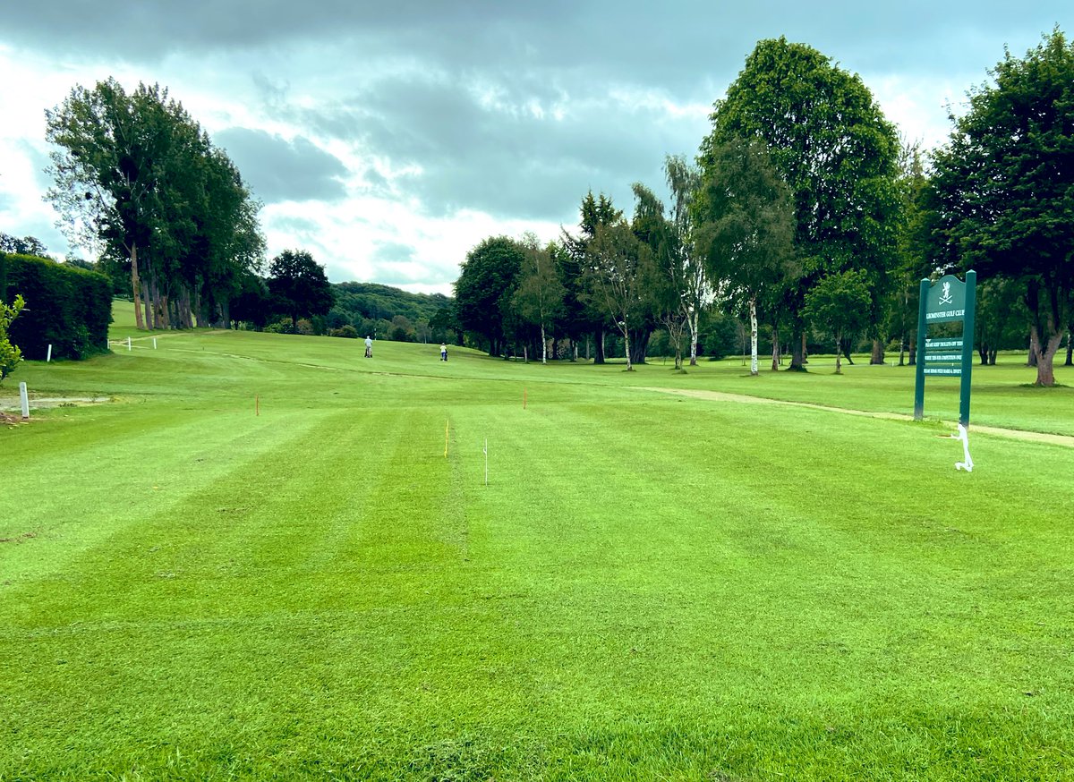 ClubLeominster's tweet photo. 1st tee @ClubLeominster 
Who doesn’t love straight lines on a tee https://t.co/HySDx4ms2h