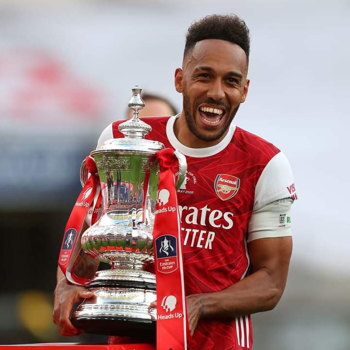 BukayoSaka87's tweet image. Thank you for everything @auba
Legend 👑