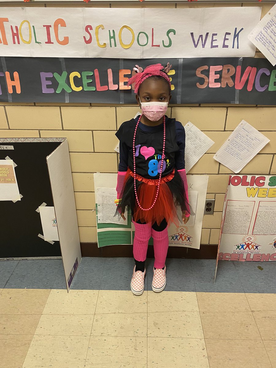 ICSBronx's tweet photo. Dress Like a Decade at ICS!!! It seems the 80s is very popular!!! #CSW22 @NE_BronxADNY @ArchNY_Schools https://t.co/mdNcFpKm2J