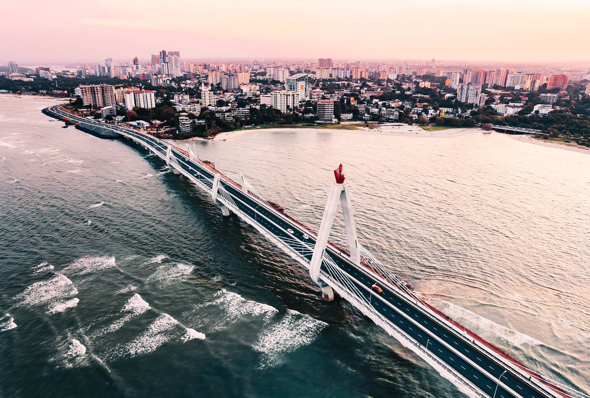ian_georvine's tweet photo. Tanzanite Bridge 🌉 😍😍😍
📍Dar es salaam https://t.co/hPzZHt4R0A