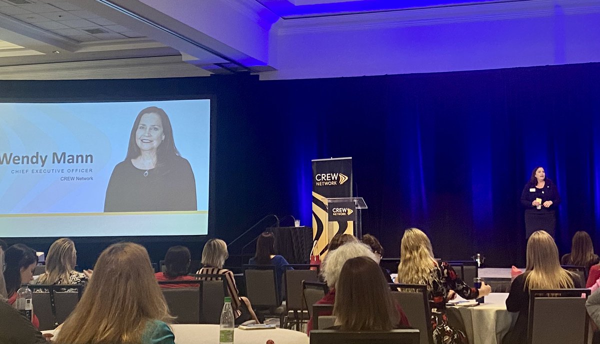 LeslieTeskey's tweet photo. Happy 5th Anniversary @crew_wendym the @CREW_Network is so grateful for your vision and leadership! #crewsummit https://t.co/zUzD1zx7sQ