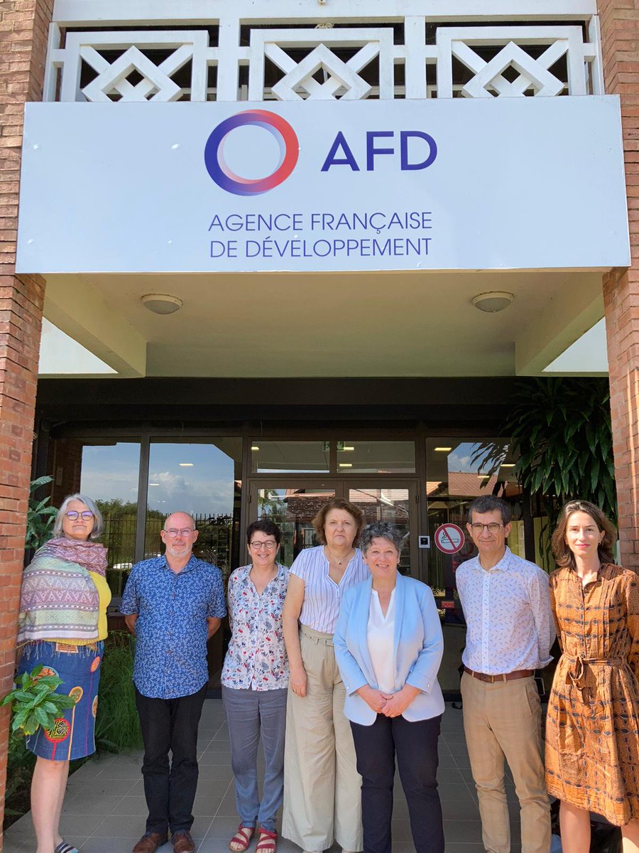 Valérie VERDIER (@v_verdier_ird) on Twitter photo De nombreux points de convergence entre <a href="/AFD_France/">Agence Française de #Développement (AFD) 🇫🇷 🇪🇺</a> et <a href="/ird_fr/">IRD.fr</a> dans la compréhension des enjeux de #Développement des territoires d'#Outremer. Enjeux évoqués par <a href="/fakhourylauren1/">fakhoury laurent</a> lors de #LesOutreMerAuxAP organisés par <a href="/LePointEvents/">Le Point Événements</a> la semaine passée. De nombreux points de convergence entre <a href="/AFD_France/">Agence Française de #Développement (AFD) 🇫🇷 🇪🇺</a> et <a href="/ird_fr/">IRD.fr</a> dans la compréhension des enjeux de #Développement des territoires d'#Outremer. Enjeux évoqués par <a href="/fakhourylauren1/">fakhoury laurent</a> lors de #LesOutreMerAuxAP organisés par <a href="/LePointEvents/">Le Point Événements</a> la semaine passée.