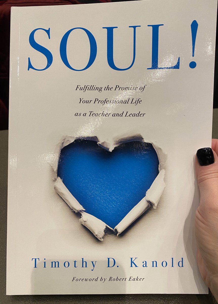 fshort915's tweet photo. Thank you @tkanold for my signed copy of Soul! Great way to start day 3 and finish my time at this amazing professional learning opportunity! #PLCSummit @SolutionTree #atPLC https://t.co/XcCoXSJ0jZ