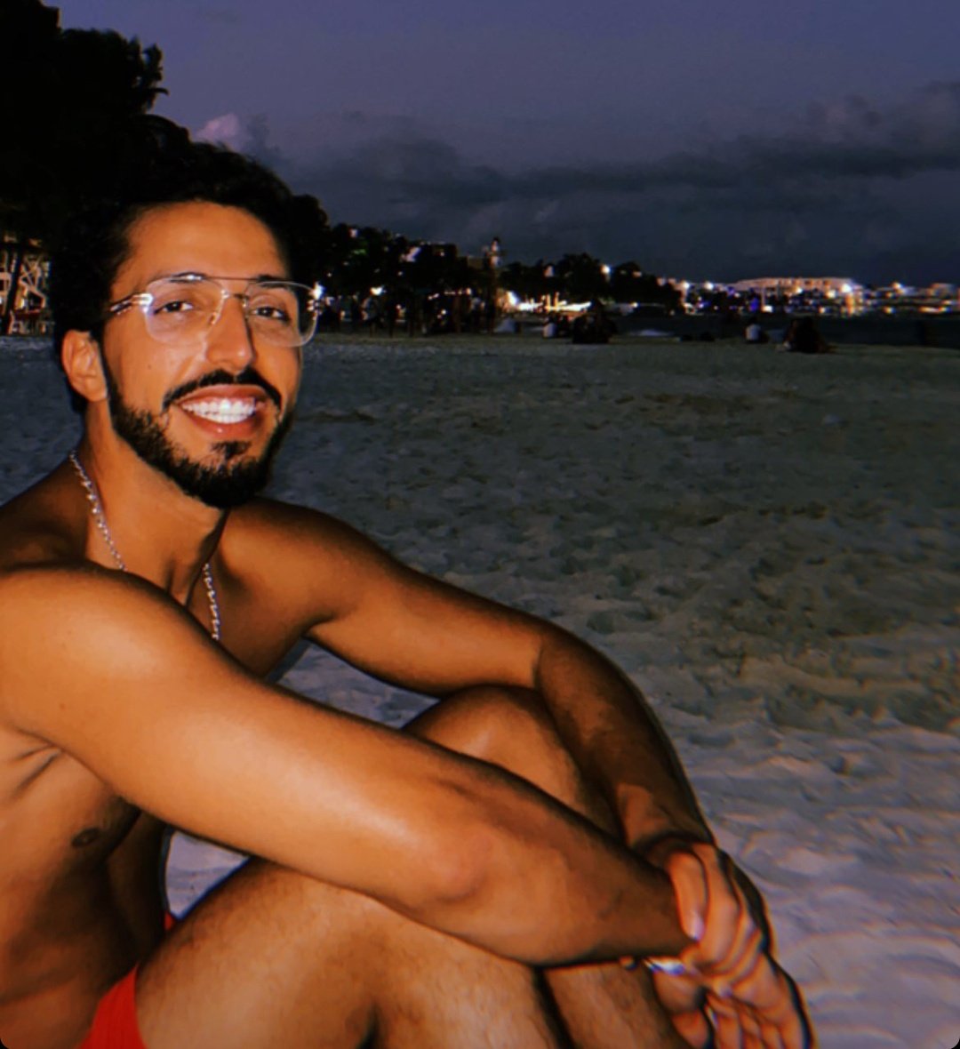 aifasbka's tweet photo. TAWSEN as your boyfriend (my bf)
-part 1-
@TawsenTawsen
#tawsen 🦚👌🏼 https://t.co/fu8H2uxrcF