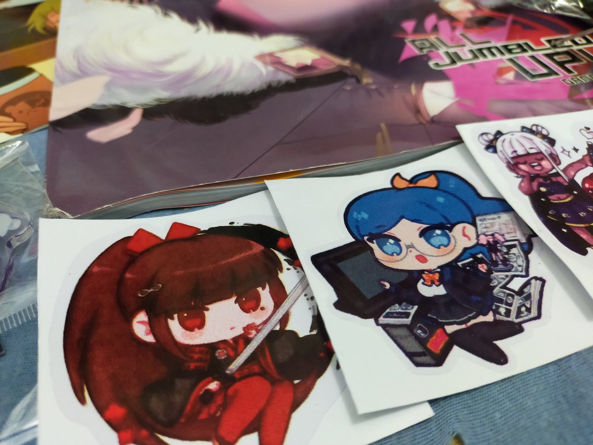 OuraniaAstraea's tweet image. Received my copy from @jumbled_a (≧▽≦) Thank you guys so much!

My best boi Kazuichi is so kyuutie here, dasurv HAHAHAHA