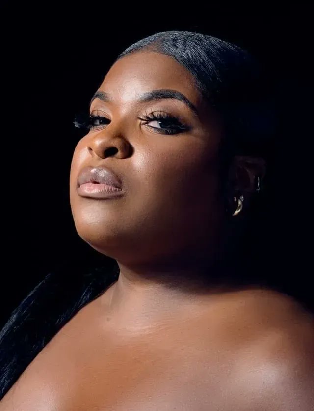R_Mag_Art's tweet photo. #MoisdelHistoiredesNoirs
@jessiesimmonsxo 🎤🎶
C'est une artiste passionnée qui s'inspire des sons antillais, comme le zouk, le kompa, et le kizomba, avec un goût de R&B.
#Art #Music #passion #artist #inspire #talent #representationmatters #blackworkmatters https://t.co/PXHRFcxQlp