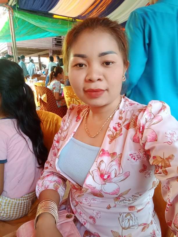 ចង់ចុយបងថ្លៃ tweet media