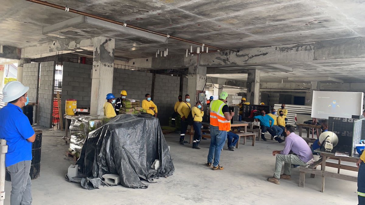 SuntracsPanama's tweet photo. #3DeFeb | 
Seguimos con nuestro recorrido por diferentes proyectos. 
Preparando a las bases para las diferentes luchas que se vienen https://t.co/gVlP0KkDyO
