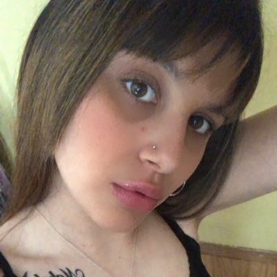 vale_saldivia's tweet photo. #NuevaFotoDePerfil https://t.co/6H1CBLGgL6