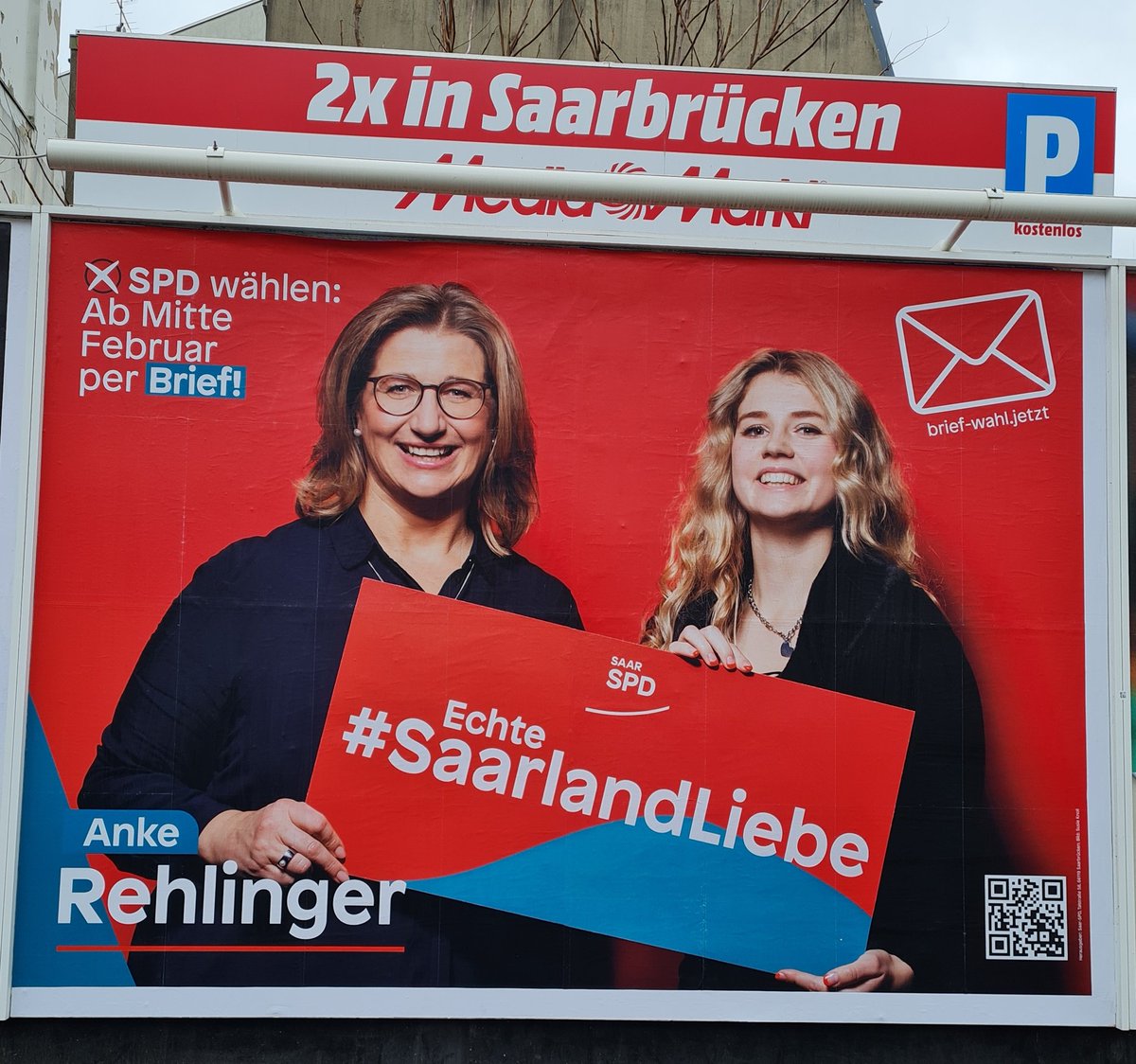 Ahhhh wie aufregend, erstes Plakat gesichtet 😱😍
@AnkeRehlinger for #Ministerpräsidentin im #Saarland ❤

#EchteSaarlandLiebe