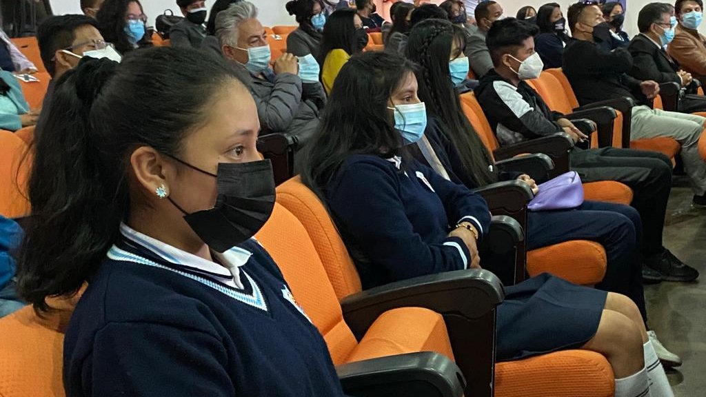 Educacion_Ec's tweet photo. 🔴 [FACEBOOK LIVE] Sigue la transmisión en vivo del “Lanzamiento de la #AgendaEducativa Digital 2021-2025”, política pública orientada a la transformación digital de la educación en el Ecuador. ➡️ https://t.co/K2d28mVoCn 
 
#ExcelenciaEnEducación https://t.co/NHjKXfKTxZ