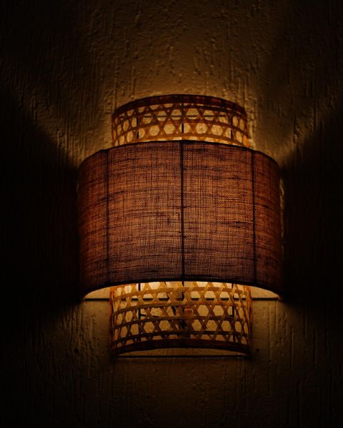 wood_shells's tweet photo. Bringing in a new Wall lamp this week called ‘VIAL’ 
Ideal for bedrooms, powder rooms and lounges.  
#woodshells #walllamps #lighting #loveandlight #cane #lamps #canelamps #walllighting #interior #interiordesignideas #sustainability 
@WeAreHomeDecor @AlistoreAlina @TheModernLamp https://t.co/ZpVC4hyXGw