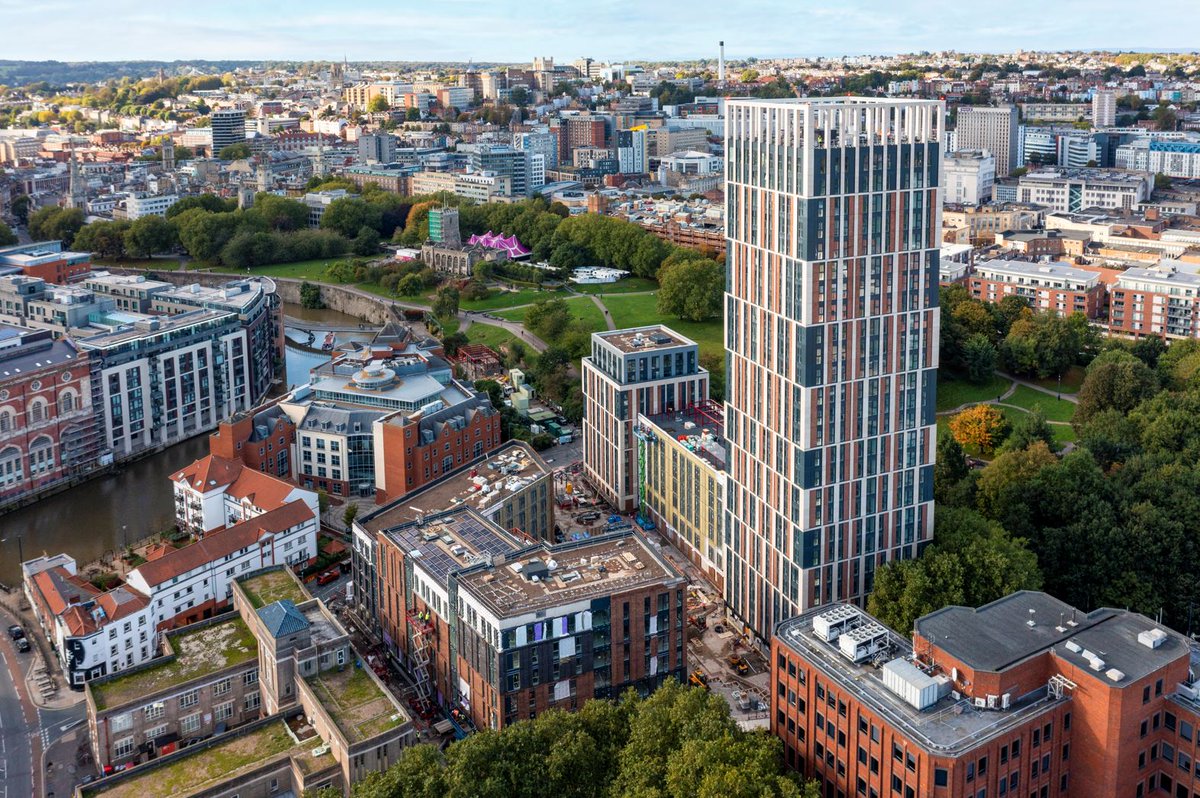 Chapman_Taylor's tweet photo. Castle Park View is open for viewings and registration 
 
https://t.co/5ryMfbsHi3 
 
#Residential #ResidentialArchitecture #ResidentialDesign #BTR #PRS #BuildtoRent #Bouygues #LinkCity #MandG #HomesEngland #BristolCityCouncil #Savills #CastleParkView #Architecture #Bristol https://t.co/DCJpnVUlJf