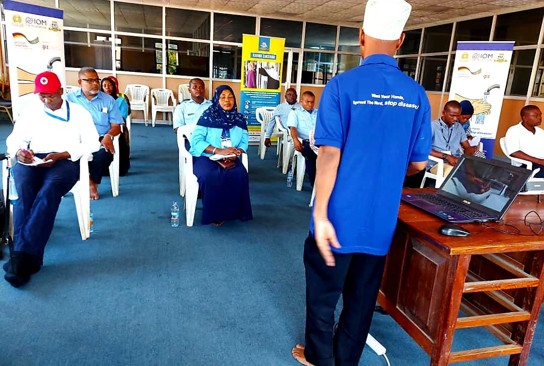 SufiQasim's tweet photo. Sensitization sessions under #WASH, #HealthPromotion & #AwarenessRaising on #C-19 pandemic project in #EAC region funded by #Germany & implemented by #GIZ, #EAC, #IOM & #MoH cotinued at Port Health Units, #PHUs in #Zanzibar yesterday, 02Feb22. https://t.co/kHBAahiqOe