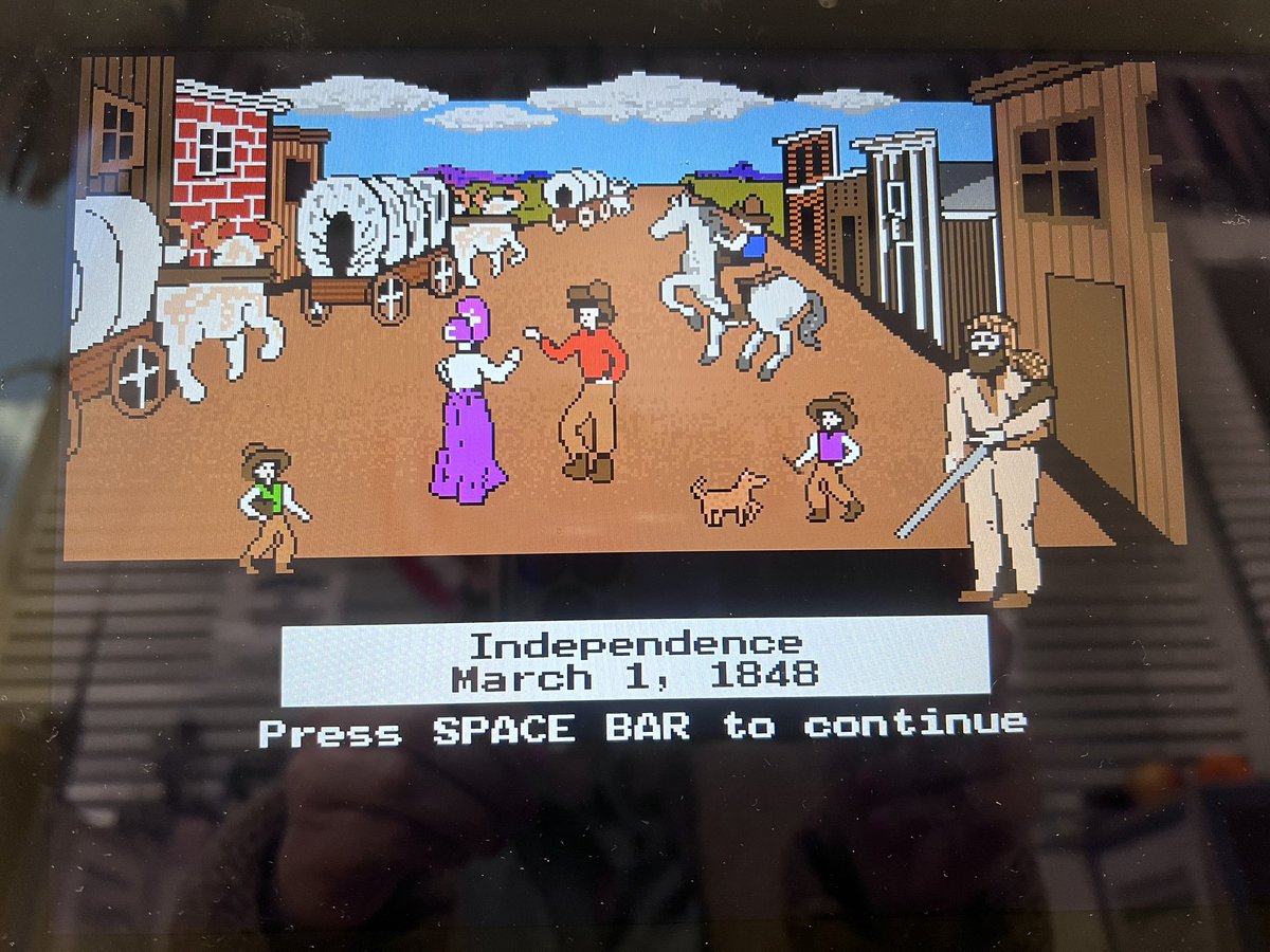 MrsBrewer1's tweet photo. It’s @oregontrail day at @hixsonmiddleTN 🤠 The #hixsonhistorians are taking their chances on the trail! 😺❤️🇺🇸 https://t.co/63p3JR6J4s