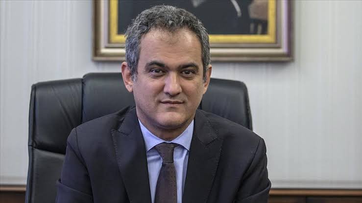 Nehir1453's tweet photo. İstifa da bir hizmettir #mahmutözeristifa
#OnlineEğitim
@tcmeb 
@drfahrettinkoca 
@RTErdogan https://t.co/rCMp0XPBUJ
