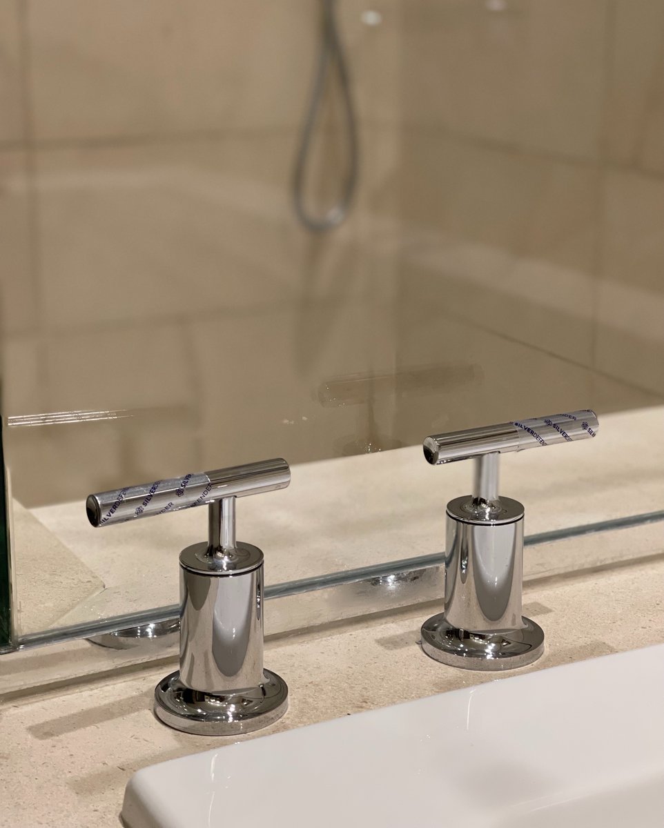 silver_defender's tweet photo. Clean sink handles powered by Silver Defender. 

#silverdefender #antimicrobial #clean #germs #bacteria #backtowork #cleansurfaces #nanotechnology #covid #madeinamerica https://t.co/GyPuedNVWn