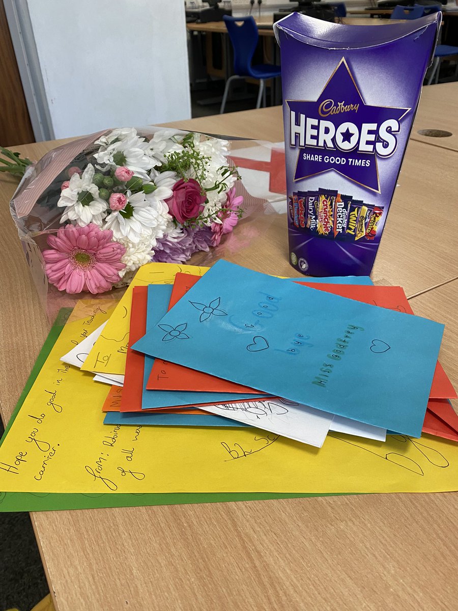 Miss_GScience's tweet image. Coming to the end of my first placement and my class wanted to wish me good luck. Their handwritten messages had me bawling! I’ve definitely made the right choice with secondary science ❤️ #comprehensive #Science