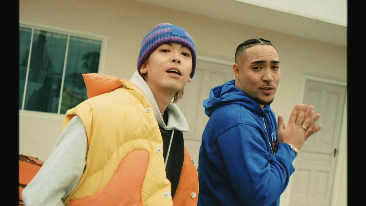 今夜19:00〜　
” Game over “feat <a href="/salu_info/">salu_info</a> 
Official Music Videoが公開されます🔫💥💙🌈

去年色んな事があった。
自分的にも今回のアルバムで1番伝えたいメッセージをSALU君と一緒に歌わせて貰いました🙏🏽

本当に大好きな一曲です🔥

皆絶対聴いてください！！

押忍！！