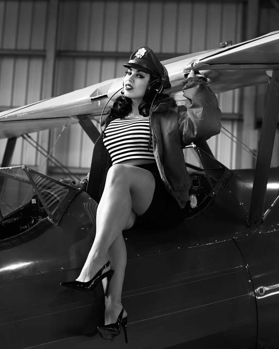 photographeraul's tweet photo. Don your flight jackets, it's gonna be a chilly one today. Good morning from the Warbird Angels.
Angel: @loveless_without_shame
pinupgram #pinupmakeup #pinupgirlclothing #pinupart #pinupsofinstagram #pinuptattoo #stampinupdemonstrator #pinupphotography #pinuplifestyle https://t.co/GqGPBXg0hx