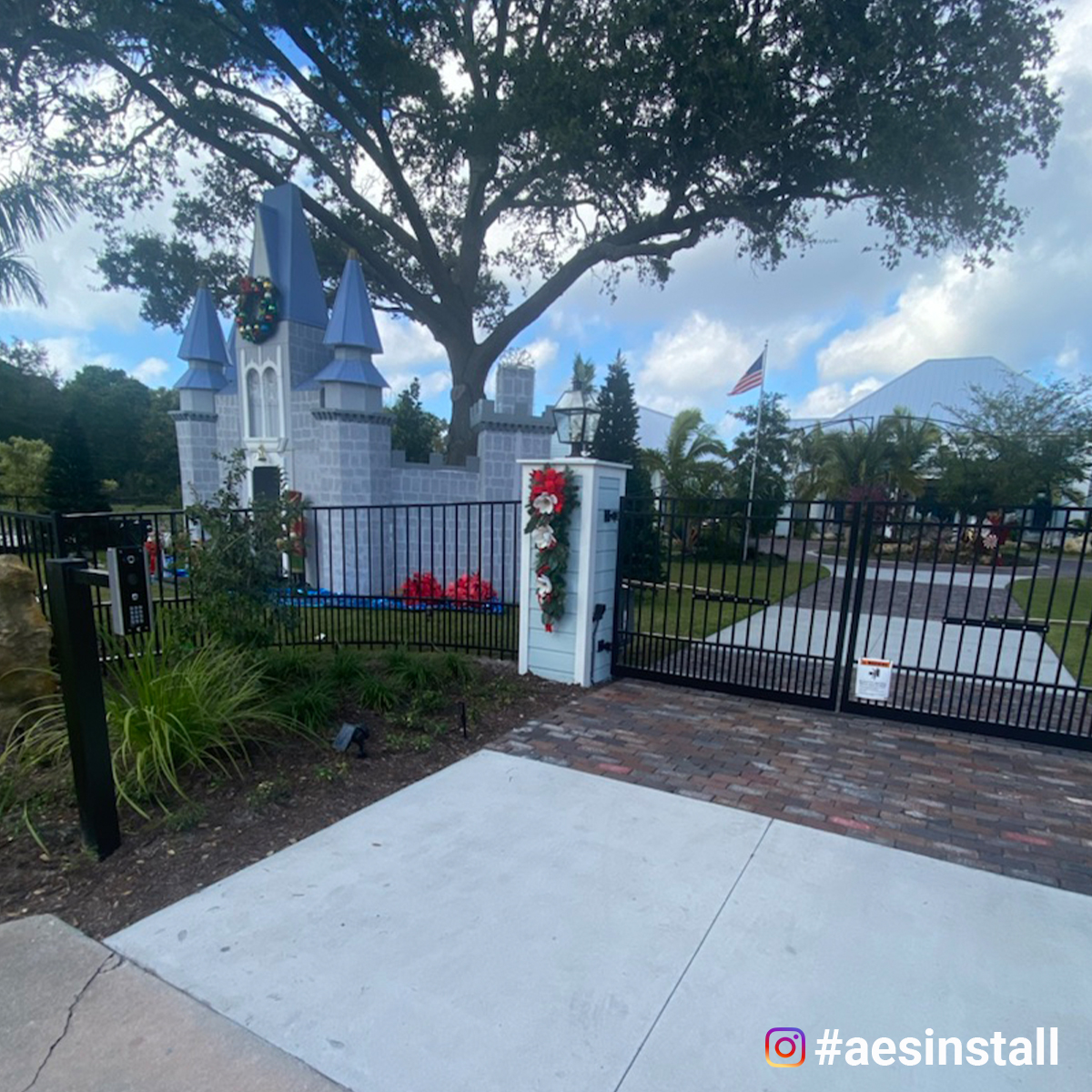 AesUsa's tweet photo. An amazing install of our Praetorian Guard ABK 4G intercom at this amazing property in Sarasota Florida, US. 
https://t.co/1SzhSBGwp8
Credit to Liberty Gates LLC for this install.

#realestate #usproperty #videointercom #gateaccess https://t.co/gjzOlc12iT