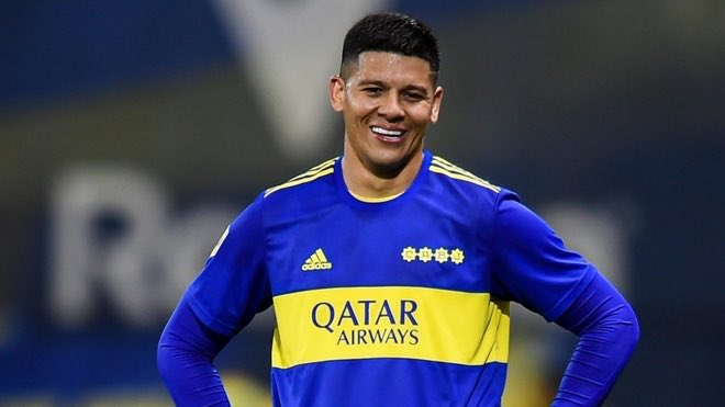 🚨💣 SE VA MARCOS ROJO  

Recién terminó el entrenamiento de Boca y el central ya se está volviendo para la casa. Hasta mañana, Marcos 👋