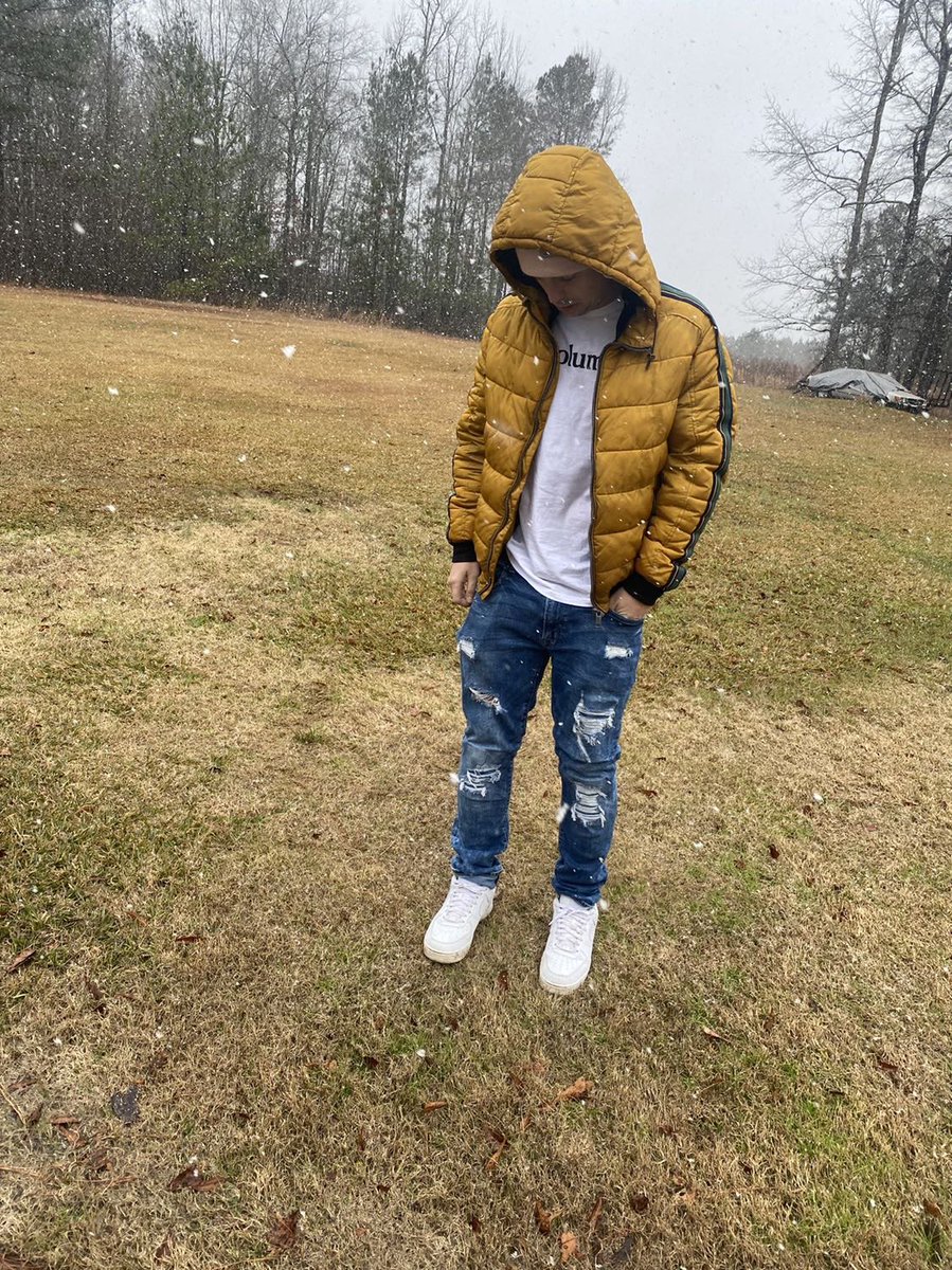 HynesBarnes's tweet photo. I might never stop thuggin I’m like this for life https://t.co/fSNfv9KMBH