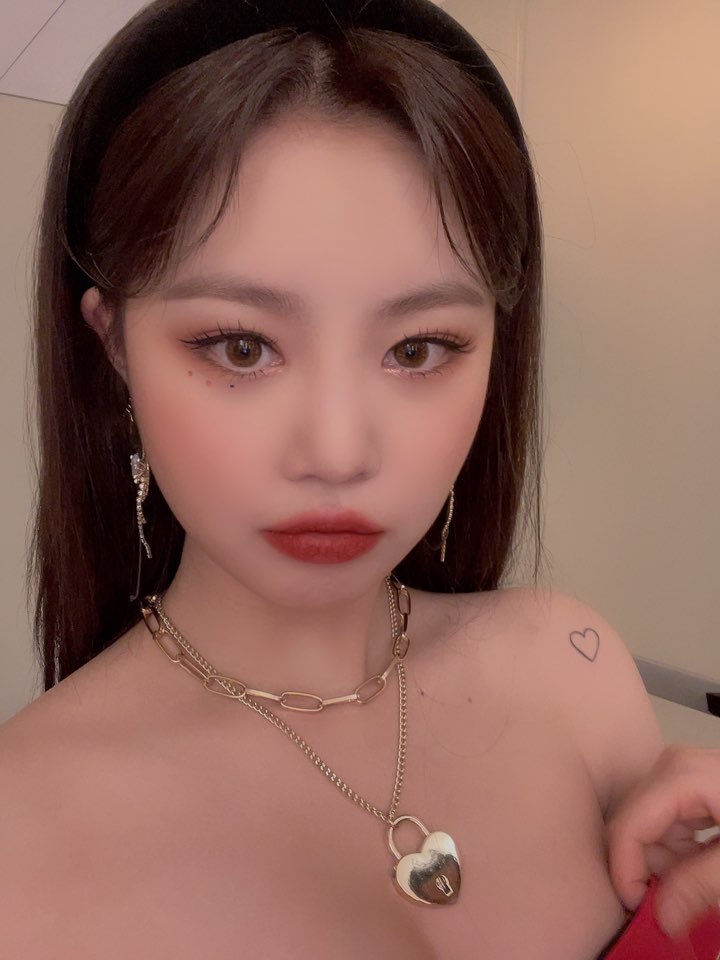 🍒 tweet media