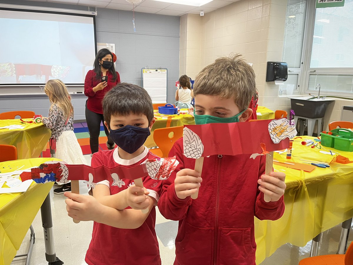 JwanLF67's tweet photo. Kindergarten Mandarin students had a Lunar New Year party and made tiger and dragon crafts today! 🐯#cherokeeinspires #findingjoy67 @CLASS_K12 https://t.co/Ej7BzCpIO0