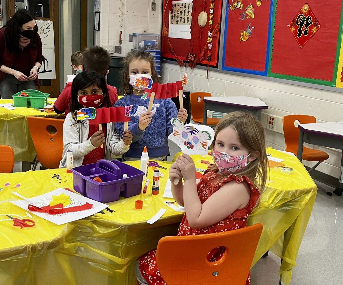 JwanLF67's tweet photo. Kindergarten Mandarin students had a Lunar New Year party and made tiger and dragon crafts today! 🐯#cherokeeinspires #findingjoy67 @CLASS_K12 https://t.co/Ej7BzCpIO0