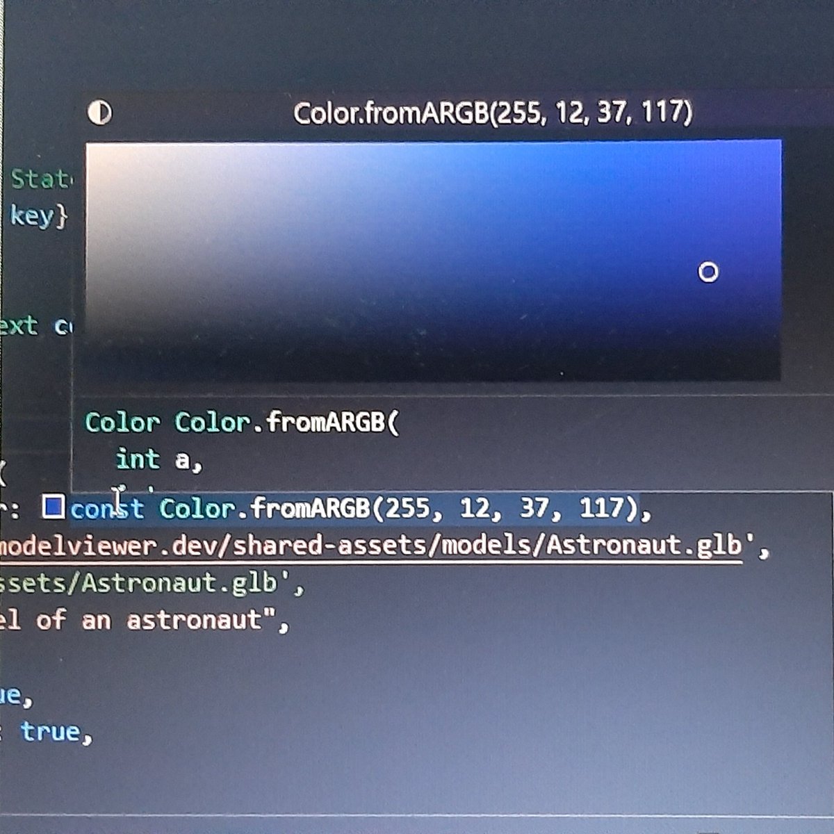 DARTender_'s tweet image. I honestly never knew this #flutter Color constructor popped up a color pallete. I did use it one time but had to type in the values. Or did it come with the new #flutterupdate? I guess my days of manually inputting values like a caveman are behind me.