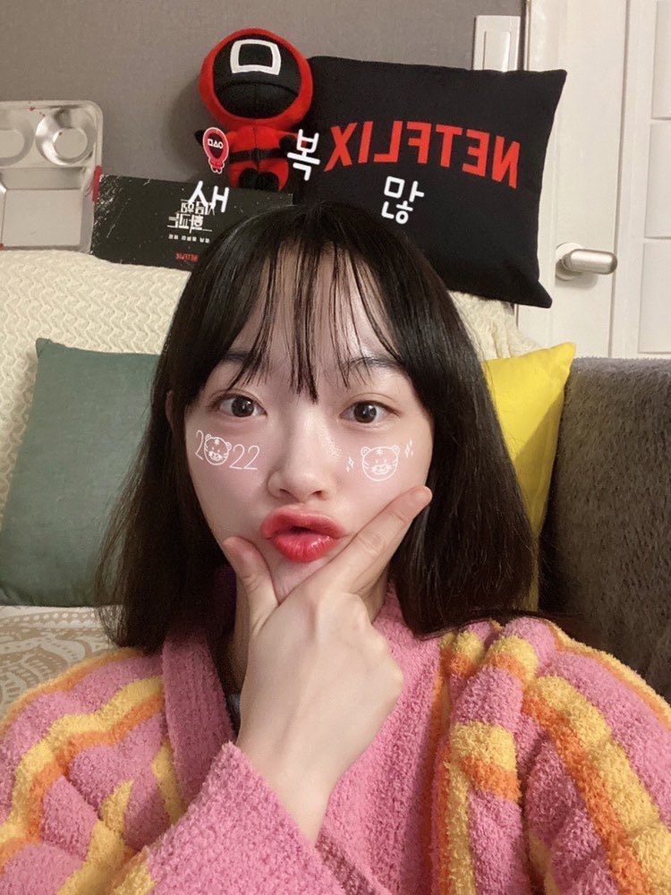 lee yoomi archive tweet media