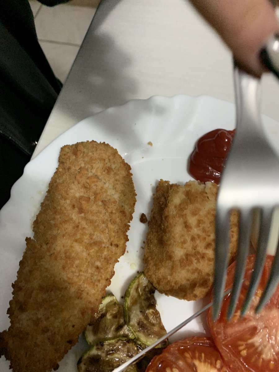 liamtab0's tweet photo. Fish and ketchup???????? https://t.co/eVolDFPFrd