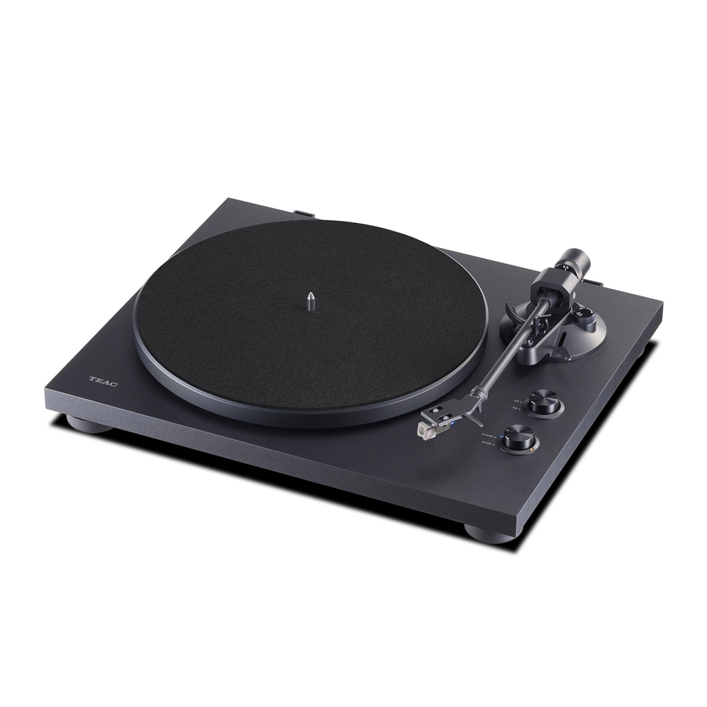 TurntableLab's tweet photo. Teac ✨ 4 new turntables from the Tokyo-based manufacturer covering starter to top-tier entry points, all sporting a range of features not commonly found at their price points. learn more:
⫸ https://t.co/2hhIusZ8j4
@TEAC_jp @TEACAudioEU #teac #teacaudio #ttlhifi https://t.co/LXx15bjzBt