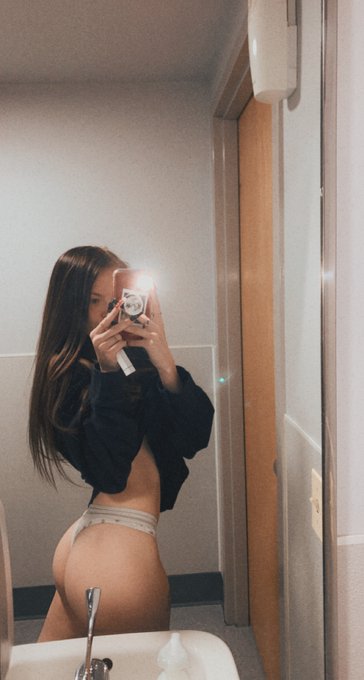 Harper Quinn’s pics and videos