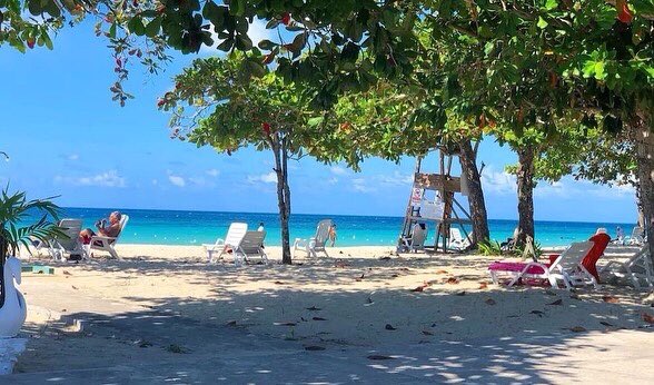Nikaskw's tweet image. JAMAICA
Mar.25-27,22
Negril Beach Club
Round trip for 2 @ $2131.15
#SeeOneWantOneBookOne 
See One✈ Want One✈ Buy One
Swbexpeditions@gmail.com 
SWB Expeditions Group
Modifications upon requests - MAKE this TRIP CATER to YOU!!
*Prices very
#montegobay #Jamaica #vacation