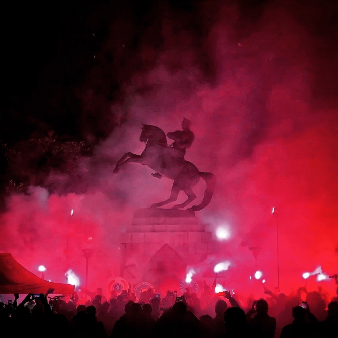 “Benim heykellerim de benimle kımıldar”
Özdemir Asaf

#GaziMustafaKemalAtatürk #Samsun #Krippel