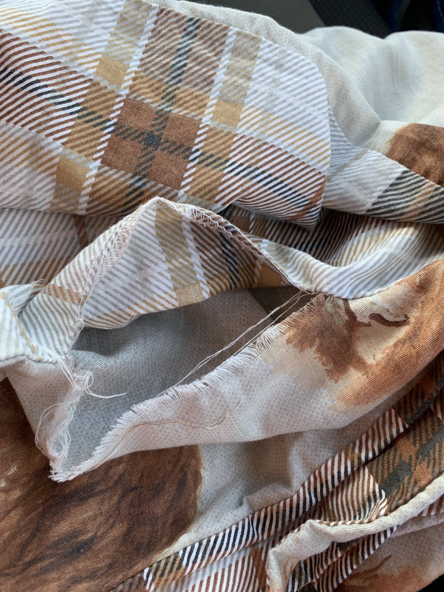 msmith1079's tweet photo. @DunelmUK @CathLansfield not sure what has happened to the quality checking at your suppliers, but 2 lots of bedding and pillows with incomplete stitching. Not a happy customer 😠. You need to up your game…. #catherinelansfield #dunelm #faultybedding https://t.co/N9J6xCU0l1
